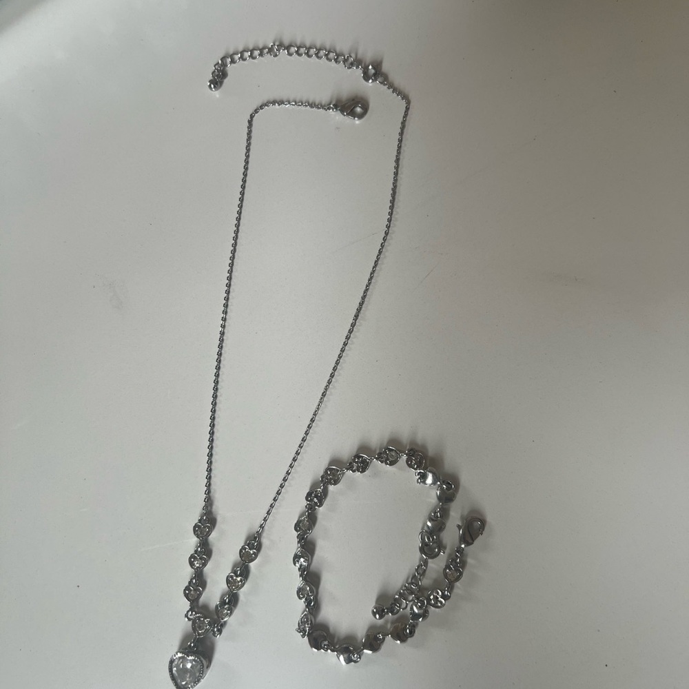 Avon Silver Heart Necklace and Bracelet Set - Picture 8 of 10